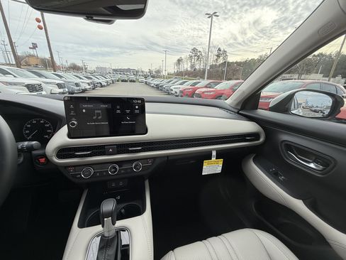 New 2026 Honda HR-V EX-L image 30