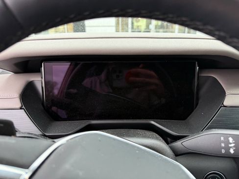 Certified 2024 GMC Acadia Elevation w/ Trailering Package image 6