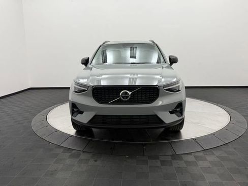 New 2026 Volvo XC40 B5 Plus w/ Protection Package Premier image 2