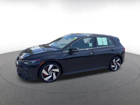 Used 2026 Volkswagen Golf S FWD image 8