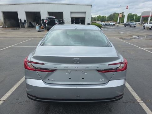Used 2025 Toyota Camry LE FWD image 6