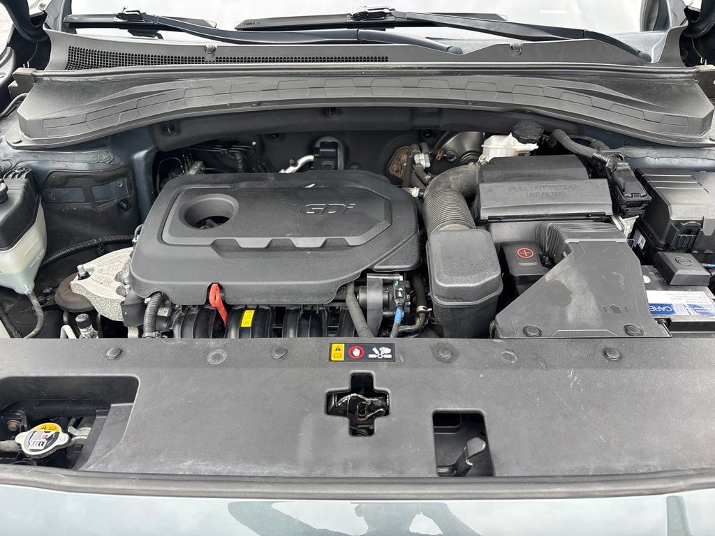 Used 2019 Hyundai Santa Fe SEL AWD/4WD image 12