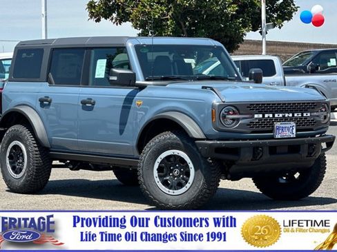 New 2024 Ford Bronco Badlands AWD/4WD image 2