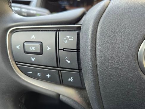Used 2025 Lexus UX 300h AWD w/ Cold Area Package image 39