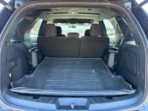 Used 2017 Ford Explorer XLT w/ Equipment Group 201A image 16