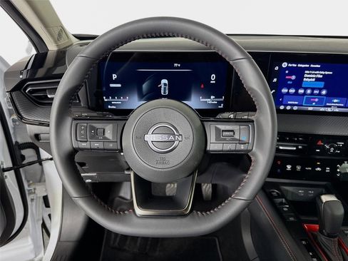 New 2026 Nissan Kicks SR FWD image 12