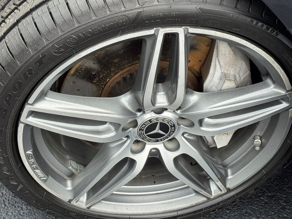 Used 2018 Mercedes-Benz E 400 4MATIC Sedan image 13
