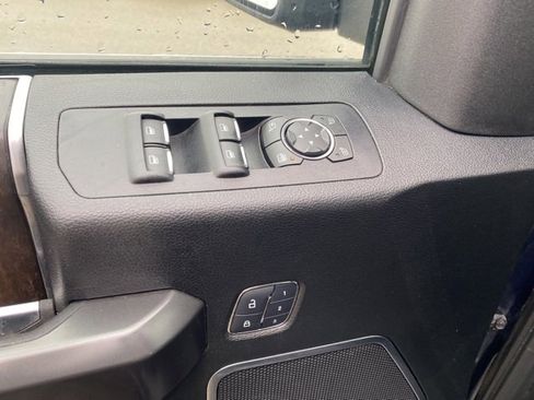 Used 2018 Ford F150 Limited w/ Trailer Tow Package image 21