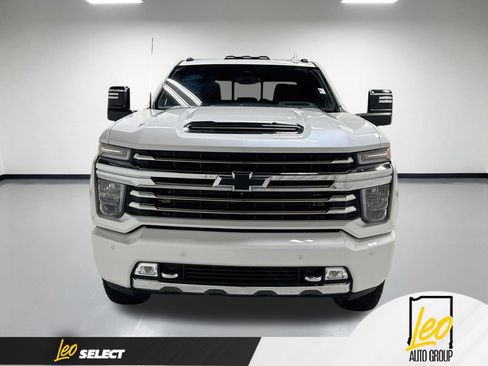 Used 2020 Chevrolet Silverado 2500 High Country AWD/4WD image 2