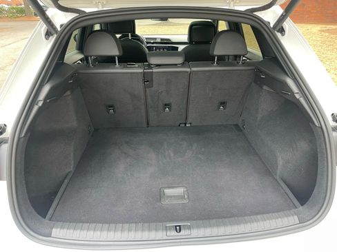 Used 2021 Audi Q3 2.0T Premium image 15