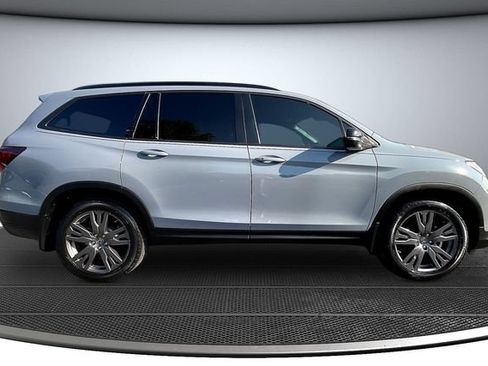 Used 2022 Honda Pilot Sport image 4