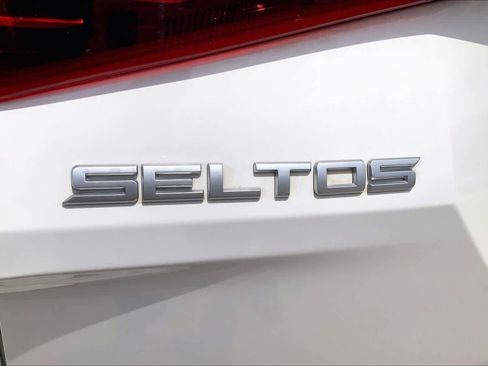 Certified 2022 Kia Seltos SX AWD/4WD image 10