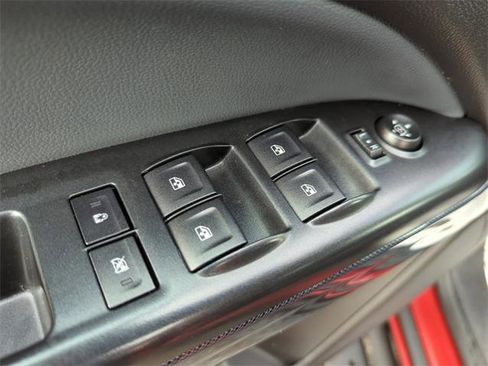 Used 2016 Chevrolet Colorado Z71 image 23