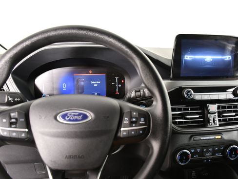 Used 2025 Ford Escape Active AWD/4WD image 15
