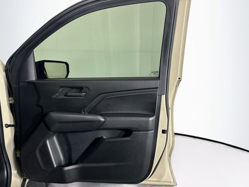 Used 2024 Chevrolet Colorado Trail Boss w/ Technology Package AWD/4WD image 32