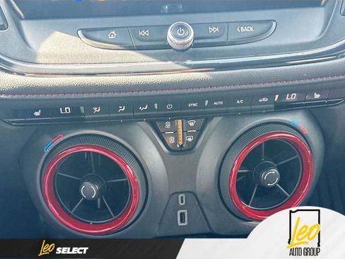 Used 2024 Chevrolet Blazer RS FWD image 19