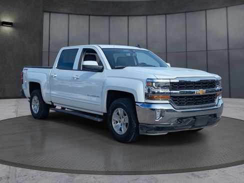 Used 2018 Chevrolet Silverado 1500 LT w/ All Star Edition image 8