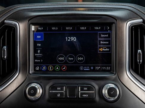 Used 2021 GMC Sierra 2500 AT4 w/ AT4 Preferred Package image 25