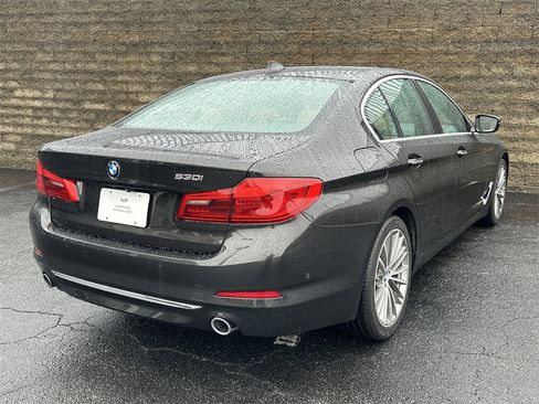 Used 2018 BMW 530i image 7