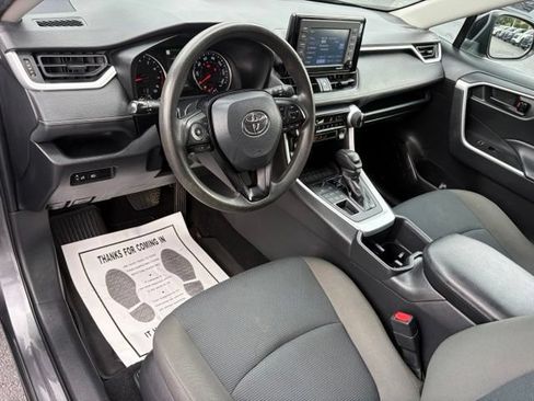 Used 2022 Toyota RAV4 LE AWD/4WD image 26