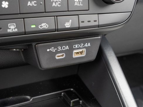 New 2026 Subaru Outback Limited AWD/4WD image 22