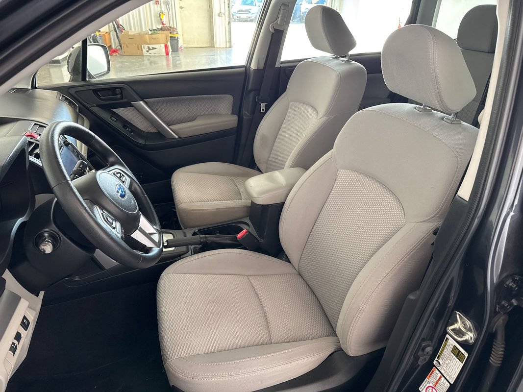 Used 2018 Subaru Forester 2.5i Premium w/ All-Weather Package AWD/4WD image 9