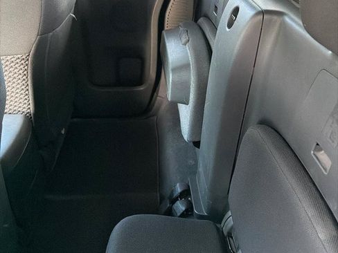Used 2020 Nissan Frontier SV RWD image 29
