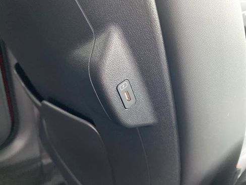 New 2026 Kia Niro EX FWD image 35