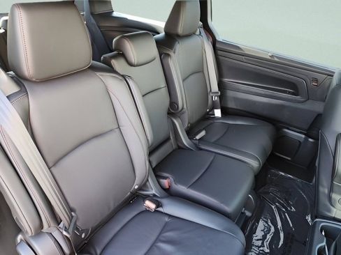 Used 2025 Honda Odyssey Sport-L image 32