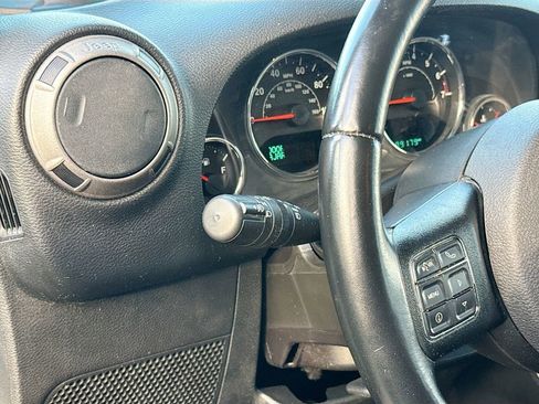 Used 2016 Jeep Wrangler Sport image 11