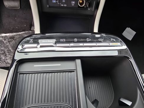 New 2026 Hyundai Tucson Limited image 21