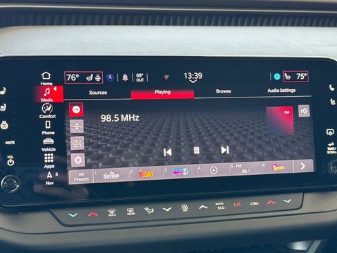 New 2024 Dodge Charger R/T w/ Plus Group image 14