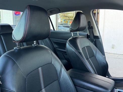 Used 2024 Nissan Altima 2.5 SR FWD image 22