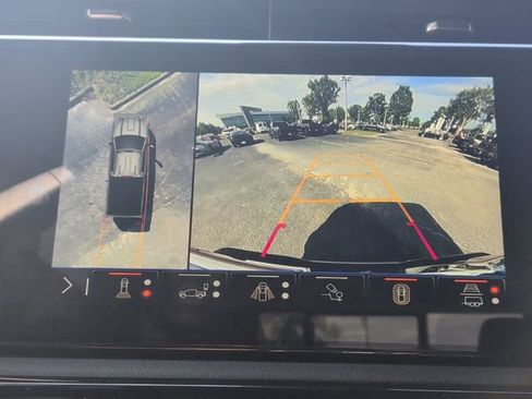 Used 2026 GMC Sierra 2500 AT4 w/ AT4 Premium Plus Package AWD/4WD image 25