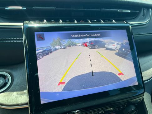 Used 2022 Jeep Grand Cherokee L Limited RWD image 24