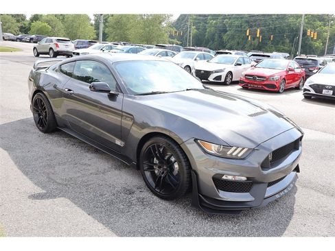 Used 2017 Ford Mustang Shelby GT350 RWD image 7