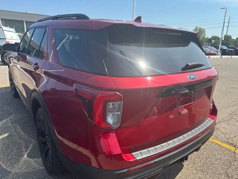 Used 2020 Ford Explorer ST w/ ST Street Pack AWD/4WD image 18