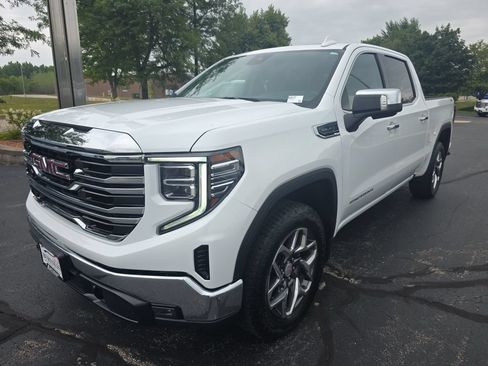 Certified 2024 GMC Sierra 1500 SLT w/ SLT Convenience Package AWD/4WD image 3