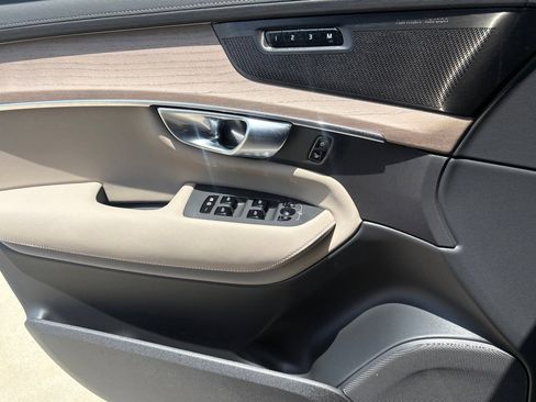 New 2026 Volvo XC90 B6 Plus w/ Protection Package Premier image 15