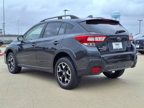 Used 2018 Subaru Crosstrek 2.0i Premium w/ Eyesight System image 2