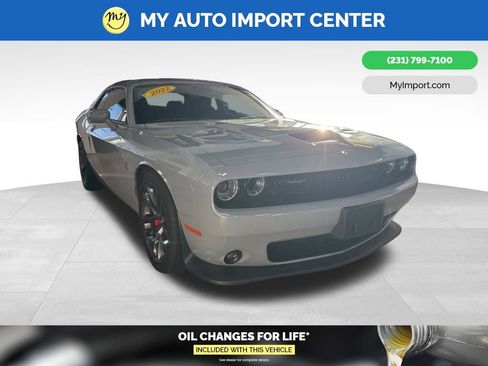Used 2022 Dodge Challenger R/T Scat Pack w/ Driver Convenience Group image 1