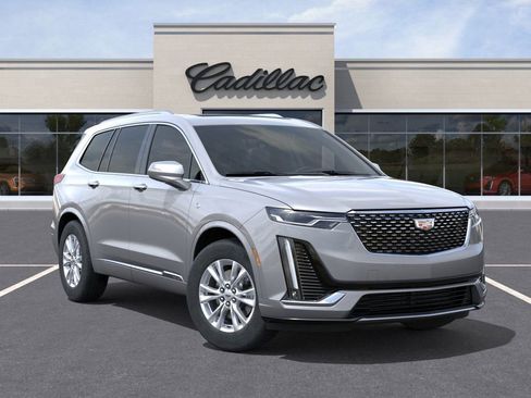 New 2025 Cadillac XT6 Luxury FWD image 7