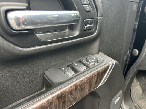 Used 2022 GMC Sierra 2500 Denali image 16