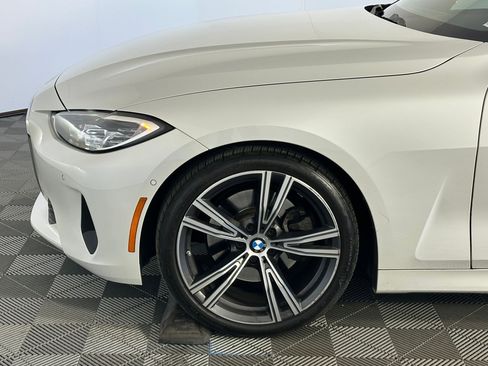 Used 2023 BMW 430i Coupe w/ Premium Package image 9