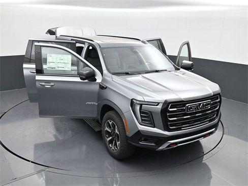 New 2026 GMC Yukon XL AT4 w/ AT4 Premium Plus Package image 30