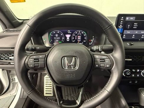 Used 2024 Honda Accord Sport image 17