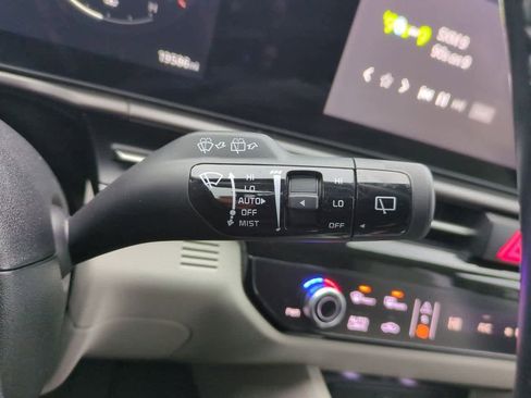 Used 2026 Kia Sportage SX image 26