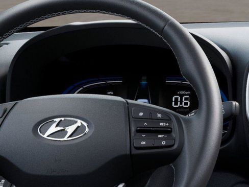 New 2026 Hyundai Venue SEL FWD image 31