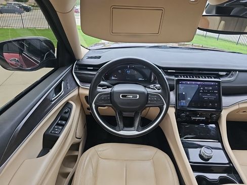 Used 2021 Jeep Grand Cherokee L Limited RWD image 27