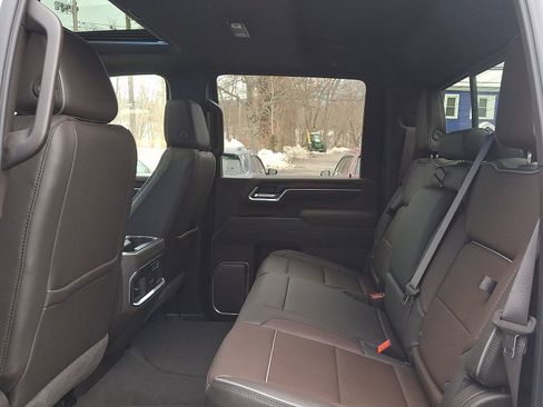 New 2026 GMC Sierra 2500 Denali w/ Denali Reserve Package image 10